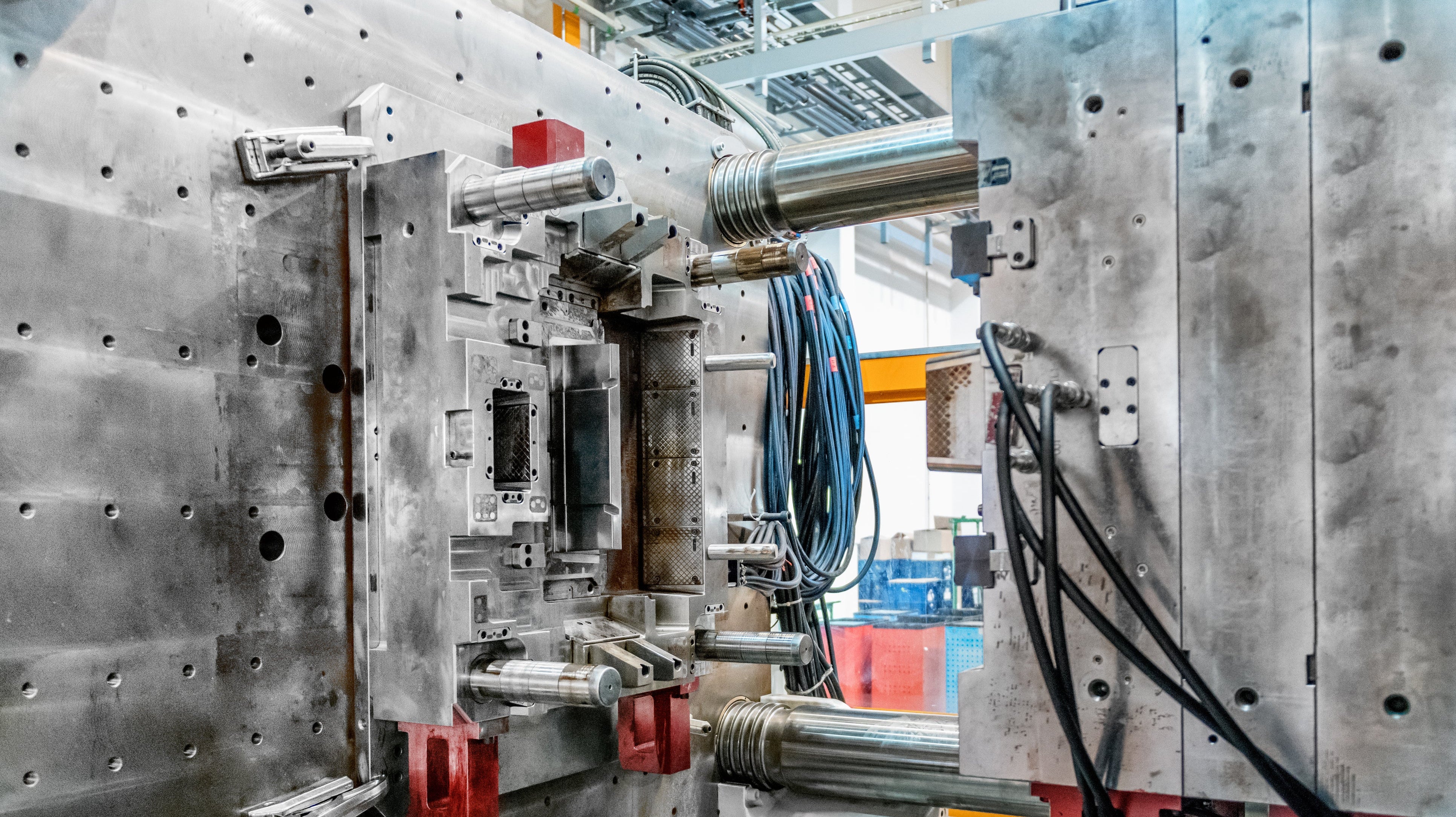 Cleanroom Injection Molding—Contamination-Free Precision for Medical and Life Science Products